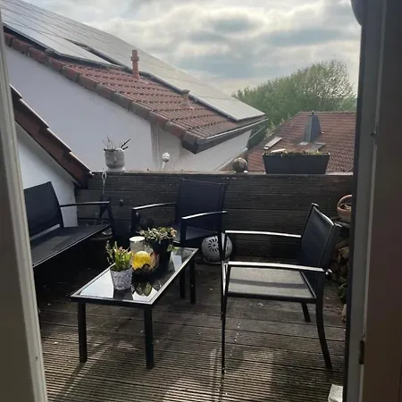 Appartamento Helle Dachwohnung Mit Dachterasse Waldmohr